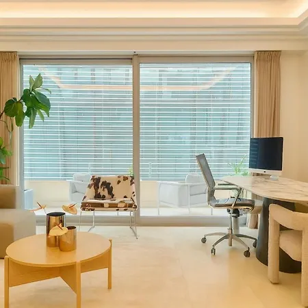 New Luxury Spacious Apartment, Centrally Located דירה מונטה קרלו