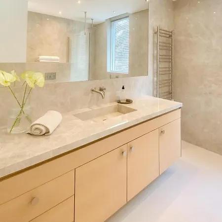 New Luxury Spacious Apartment, Centrally Located מונטה קרלו